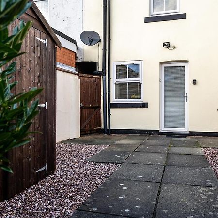 Wrea Cottage, 2 Bedrooms Wifi & Parking Near Ribby Hall Wrea Green Bagian luar foto