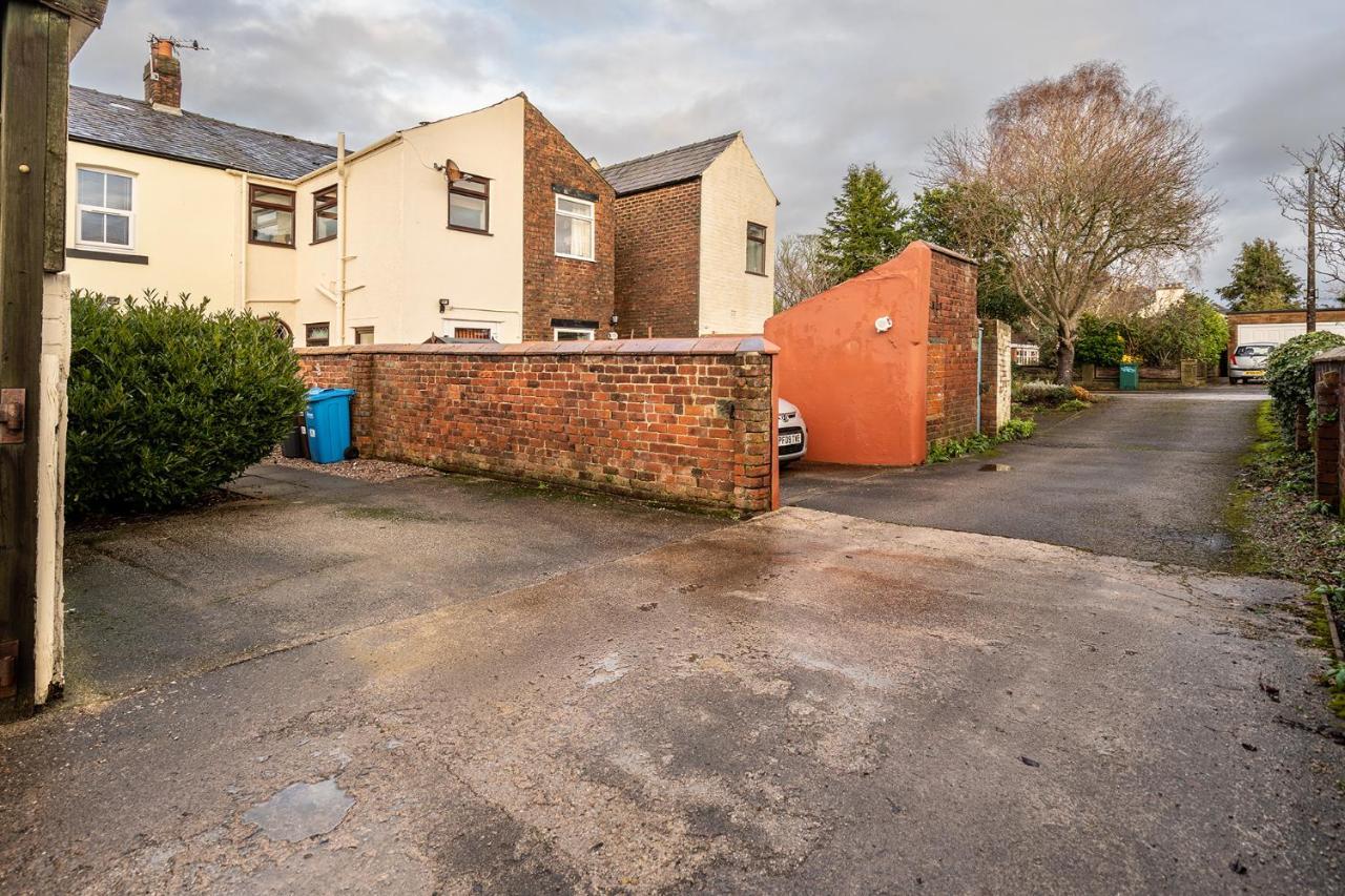 Wrea Cottage, 2 Bedrooms Wifi & Parking Near Ribby Hall Wrea Green Bagian luar foto