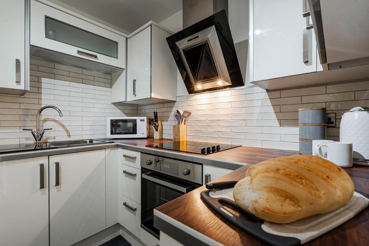 Wrea Cottage, 2 Bedrooms Wifi & Parking Near Ribby Hall Wrea Green Bagian luar foto
