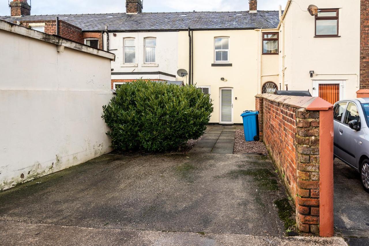 Wrea Cottage, 2 Bedrooms Wifi & Parking Near Ribby Hall Wrea Green Bagian luar foto