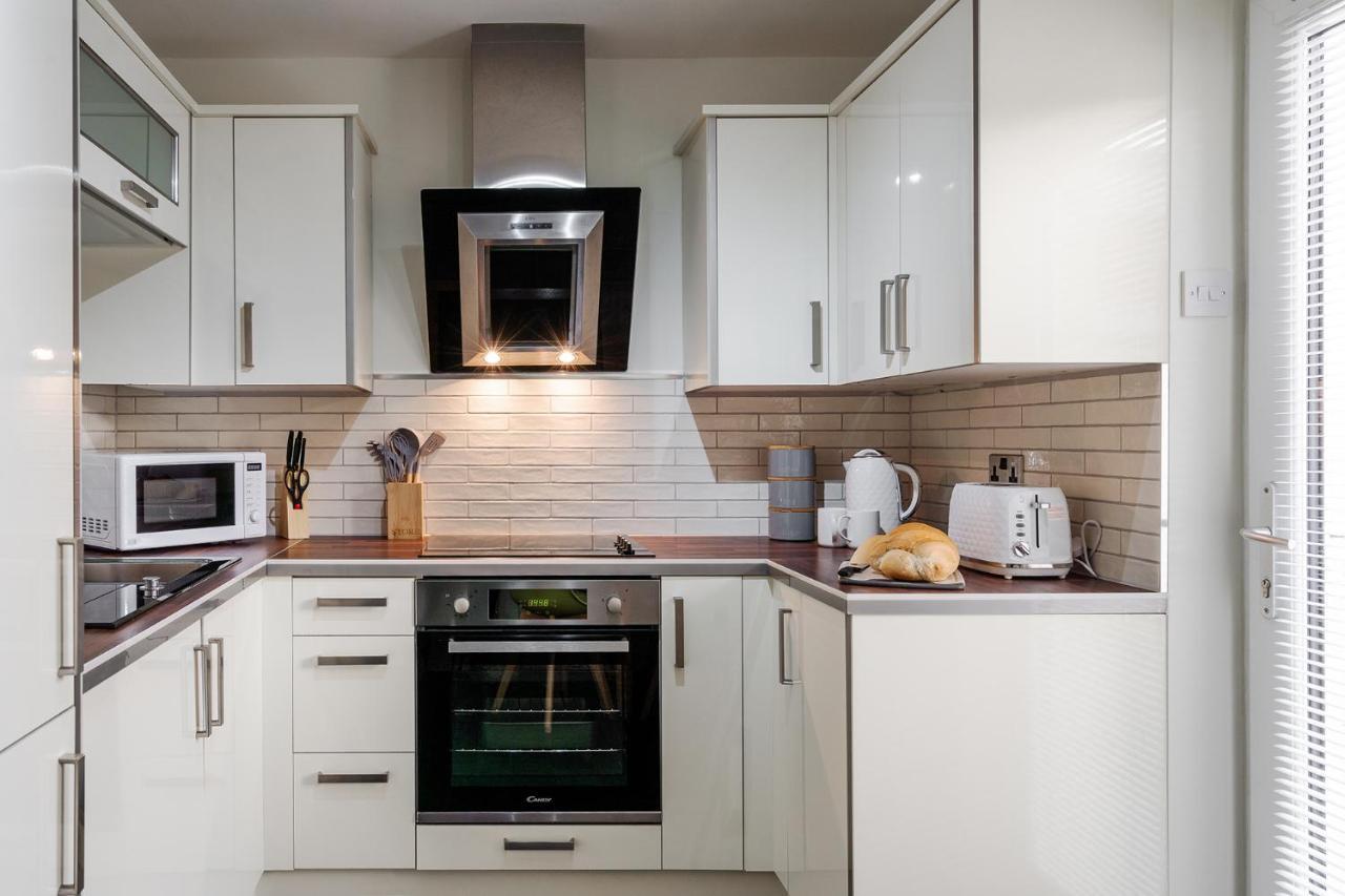 Wrea Cottage, 2 Bedrooms Wifi & Parking Near Ribby Hall Wrea Green Bagian luar foto